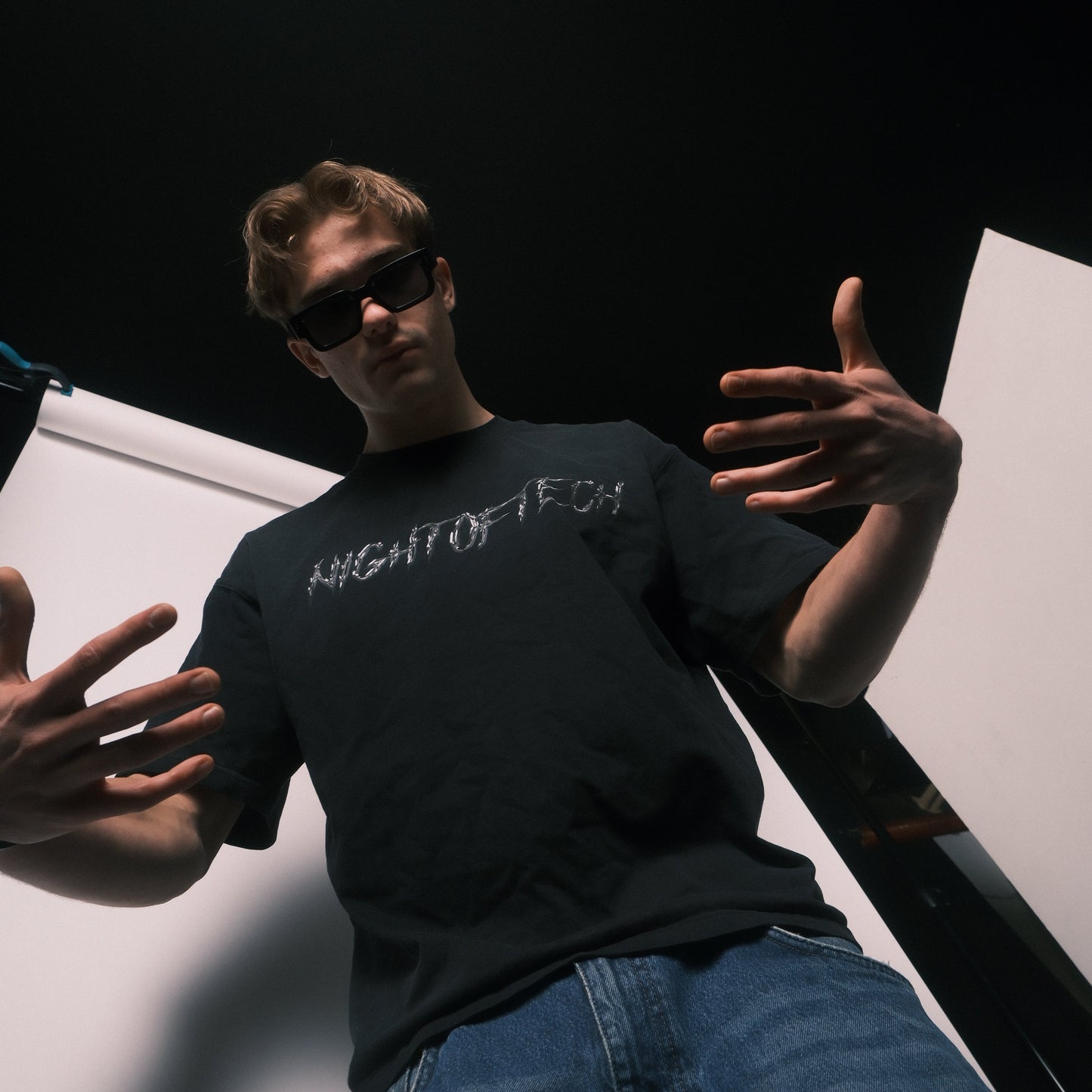 Nightoftech 77 T-Shirt Oversized