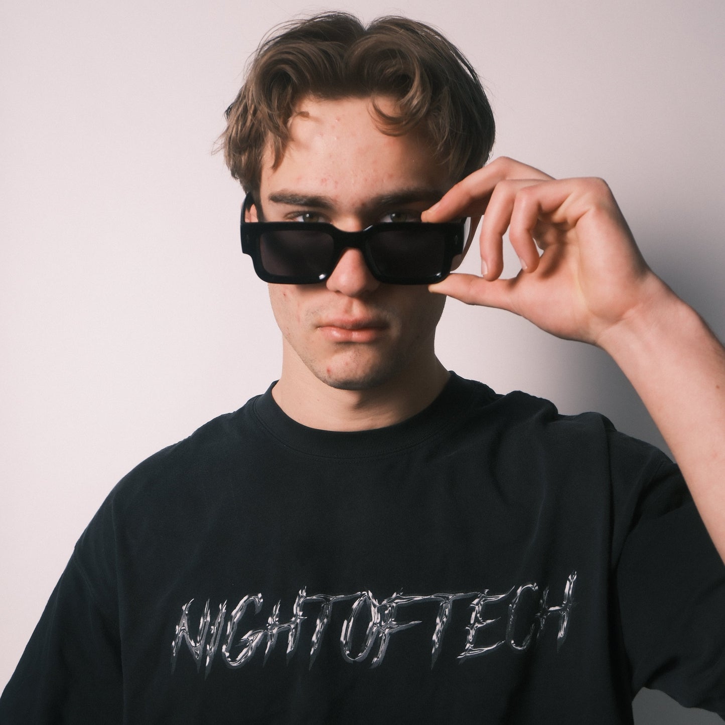 Nightoftech 77 T-Shirt Oversized